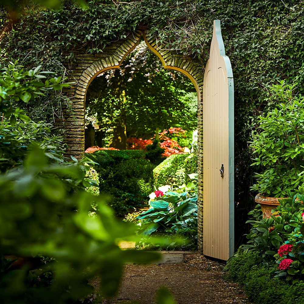 Champagne Afternoon Tea Garden Tour Highgrove Shop & Gardens