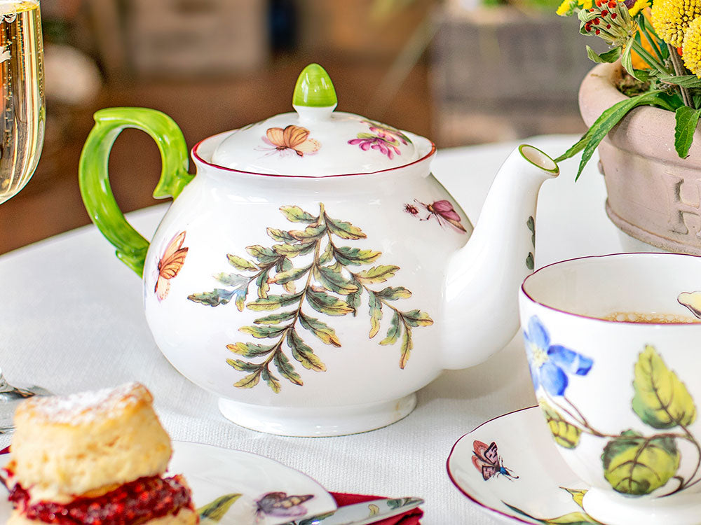 Teapots & Jugs
