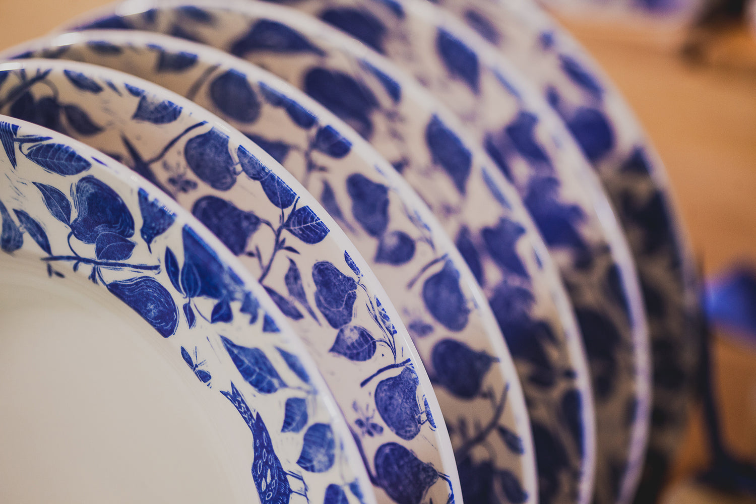 Plates & Bowls