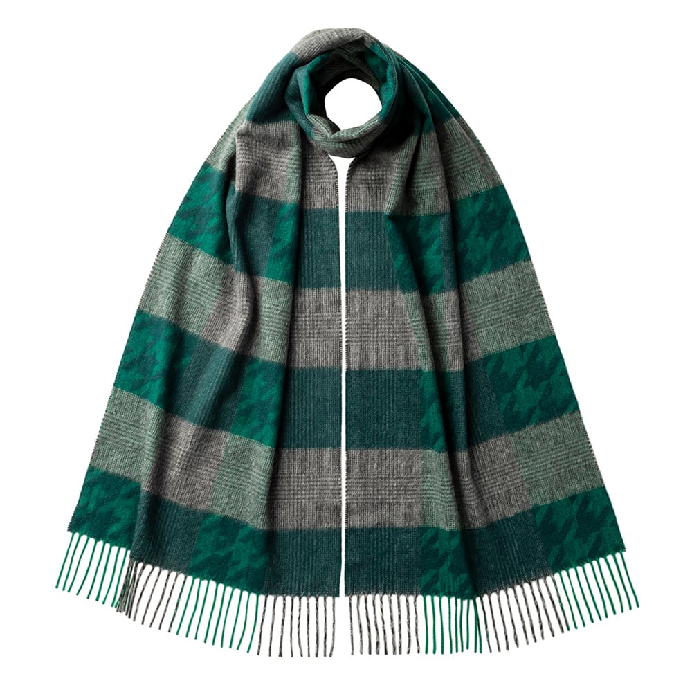 Johnstons of Elgin: Highgrove Heritage Scarves and Throw
